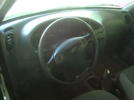 FORD Fiesta Hatch 1.0 GL , Foto 3