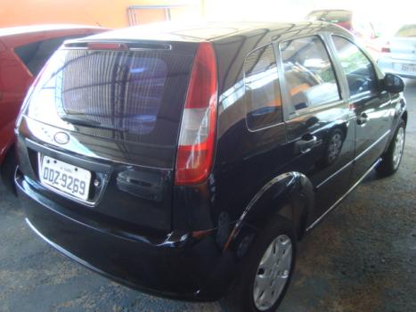 FORD Fiesta Hatch 1.0 4P, Foto 2