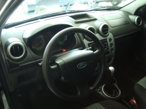 FORD Fiesta Hatch 1.6 4P, Foto 3