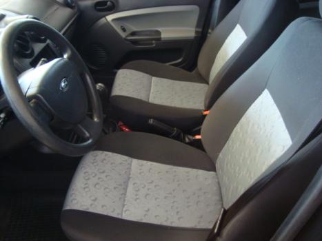 FORD Fiesta Hatch 1.0 4P, Foto 2