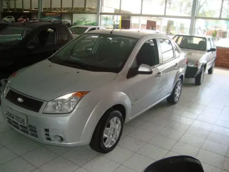 FORD Fiesta Sedan 1.6 4P FLEX, Foto 4