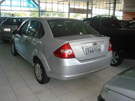 FORD Fiesta Sedan 1.6 4P FLEX, Foto 2