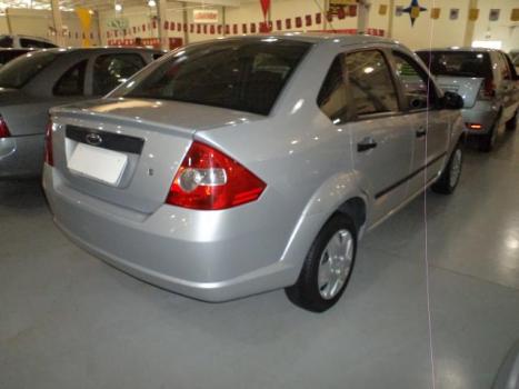 FORD Fiesta Sedan 1.0 4P PERSONALIT�, Foto 2