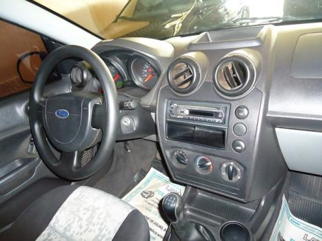FORD Fiesta Sedan 1.6 4P FLEX, Foto 2