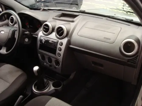 FORD Fiesta Sedan 1.6 4P FLEX, Foto 3