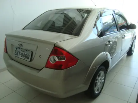 FORD Fiesta Sedan 1.6 4P CLASS FLEX, Foto 2