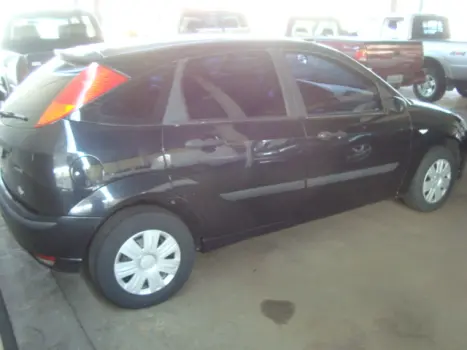 FORD Focus Hatch 1.6 4P GL, Foto 4