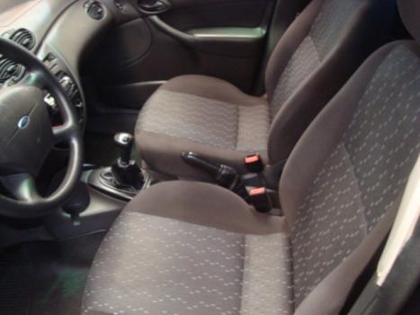 FORD Focus Hatch 1.6 4P, Foto 2