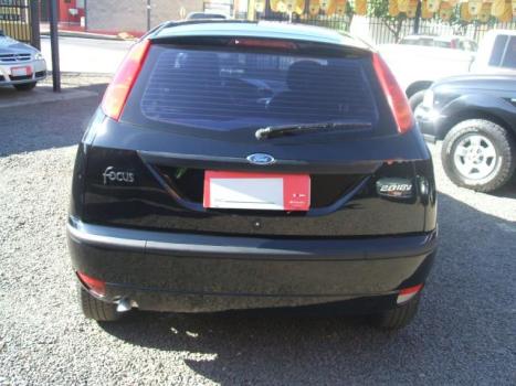 FORD Focus Hatch 2.0 16V 4P GLX, Foto 2