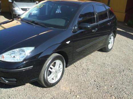 FORD Focus Hatch 2.0 16V 4P GLX, Foto 3