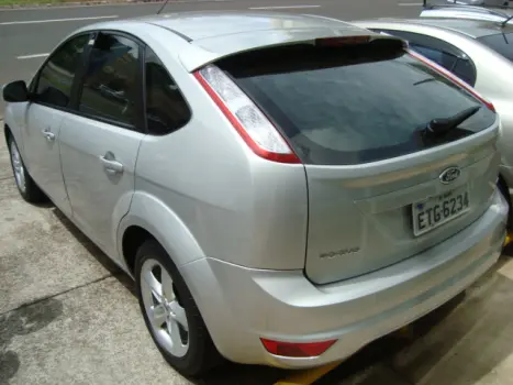 FORD Focus Hatch 2.0 16V 4P FLEX AUTOM�TICO, Foto 4