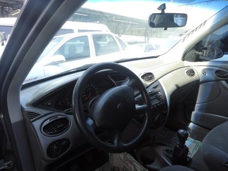 FORD Focus Sedan 1.6 4P GLX, Foto 2