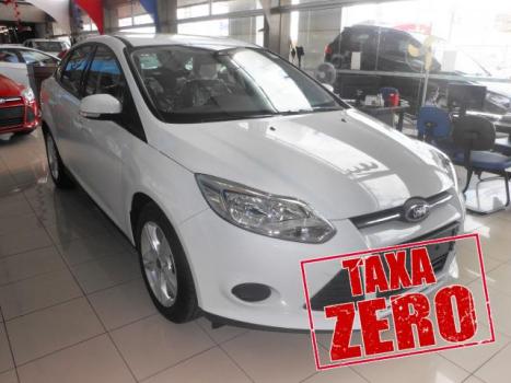 FORD Focus Sedan 2.0 16V 4P S FLEX, Foto 2