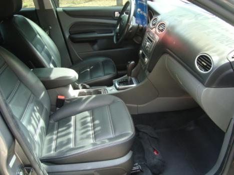FORD Focus Sedan 2.0 16V 4P FLEX TITANIUM AUTOM�TICO, Foto 4
