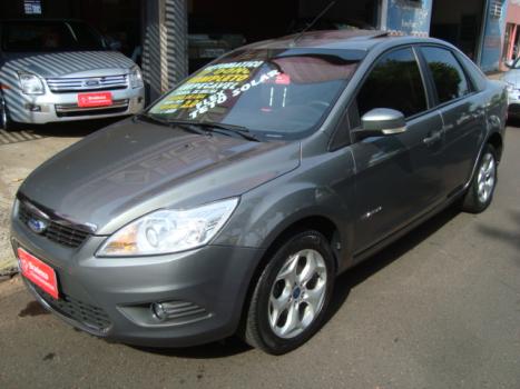 FORD Focus Sedan 2.0 16V 4P FLEX TITANIUM AUTOM�TICO, Foto 1