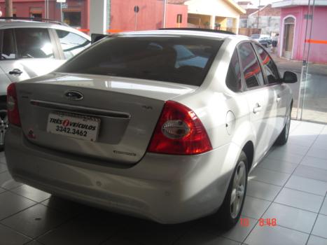 FORD Focus Sedan 2.0 16V 4P FLEX TITANIUM AUTOM�TICO, Foto 4