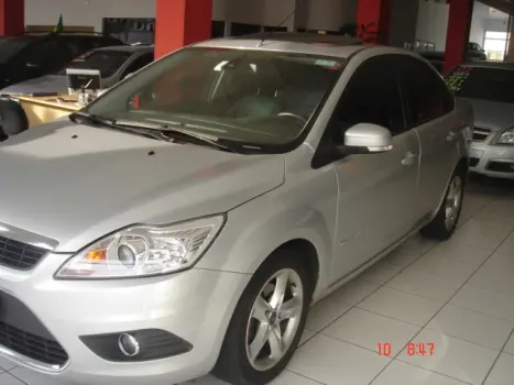 FORD Focus Sedan 2.0 16V 4P FLEX TITANIUM AUTOM�TICO, Foto 3