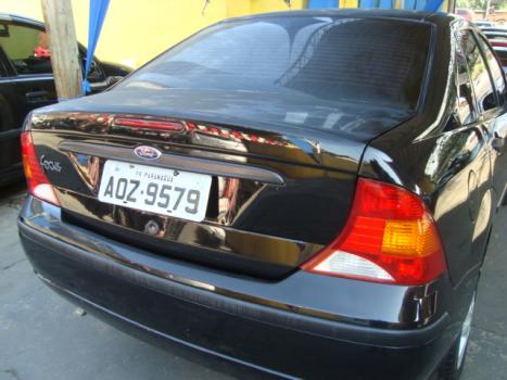 FORD Focus Sedan 2.0 16V 4P, Foto 4