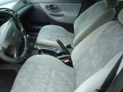 FORD Mondeo 1.8 16V 4P CLX, Foto 2