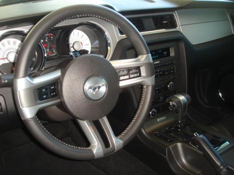 FORD Mustang 3.7 V6 24V COUP� AUTOM�TICO, Foto 3