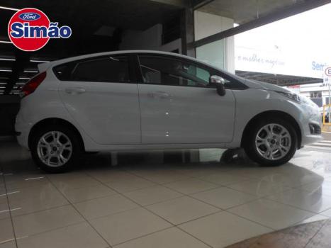 FORD New Fiesta Hatch 1.6 16V 4P SE FLEX, Foto 2