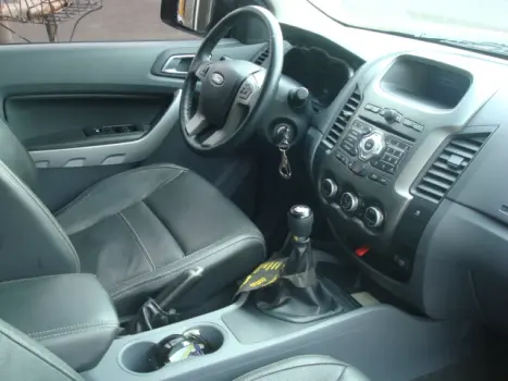 FORD Ranger 2.5 16V LIMITED CABINE DUPLA, Foto 3