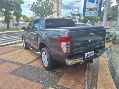 FORD Ranger 3.2 20V CABINE DUPLA 4X4 LIMITED AUTOM�TICO, Foto 3