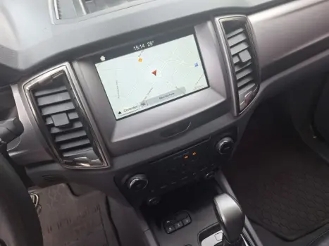FORD Ranger 3.2 20V CABINE DUPLA 4X4 LIMITED AUTOM�TICO, Foto 15