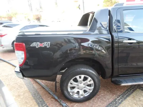 FORD Ranger 3.2 20V CABINE DUPLA 4X4 LIMITED AUTOM�TICO, Foto 14