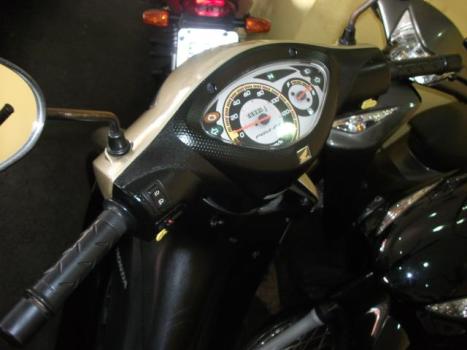 HONDA Biz 125 ES, Foto 3