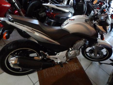 HONDA CB 300 R, Foto 3