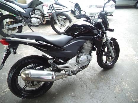HONDA CB 300 R, Foto 1