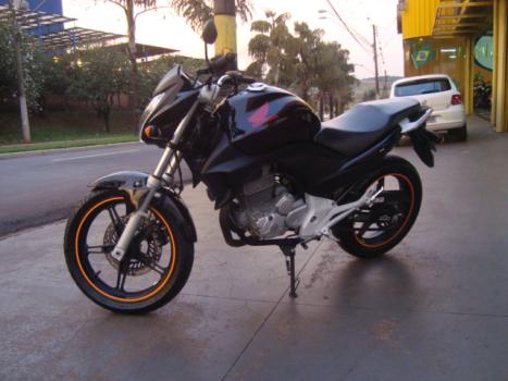 HONDA CB 300 R, Foto 3