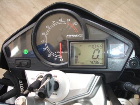 HONDA CB 300 R, Foto 4