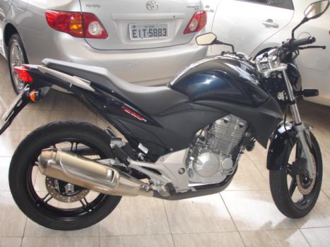 HONDA CB 300 R, Foto 2