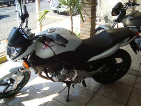 HONDA CB 300 R, Foto 1