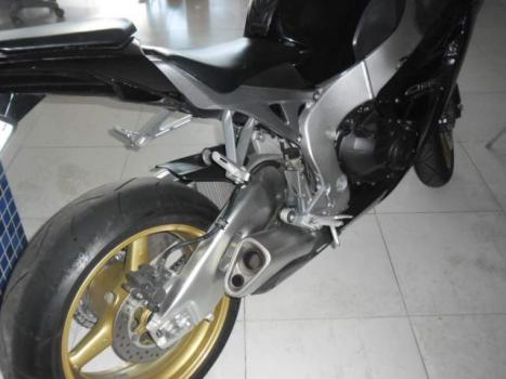 HONDA CBR 1000 RR FIRE BLADE, Foto 2