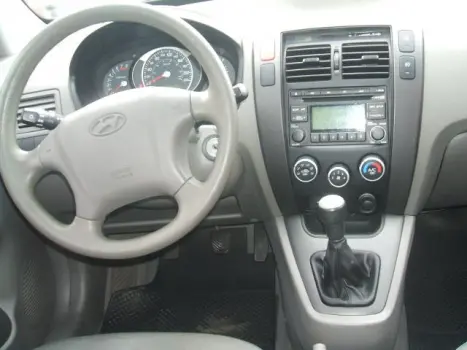 HYUNDAI Tucson 2.0 16V 4P GL, Foto 4