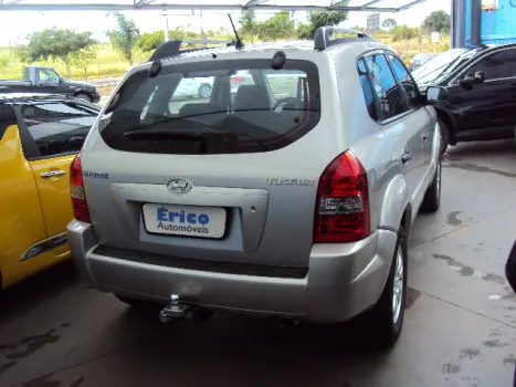 HYUNDAI Tucson 2.0 16V 4P GL, Foto 4