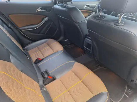 MERCEDES-BENZ GLA 200 1.6 16V 4P FLEX CGI STYLE TURBO AUTOM�TICO, Foto 14