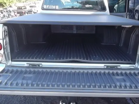 MITSUBISHI L 200 2.5 SPORT HPE 4X4 CABINE DUPLA TURBO INTECOOLER, Foto 4