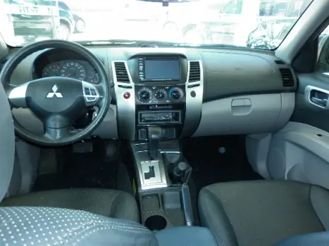 MITSUBISHI Pajero Dakar 3.2 16V 4P 4X4 TURBO DIESEL INTERCOOLER AUTOM�TICO, Foto 4