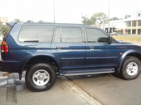 MITSUBISHI Pajero Sport 2.8 4P HPE 4X4 TURBO INTERCOOLER, Foto 3