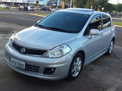 NISSAN Tiida Hatch 1.8 16V 4P SL FLEX, Foto 1