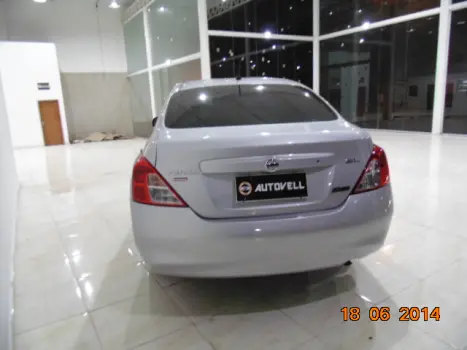 NISSAN Versa Sedan 1.6 16V 4P FLEX SL, Foto 2
