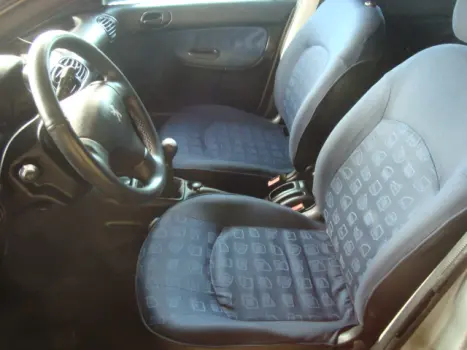 PEUGEOT 206 1.0 16V 4P SOLEIL, Foto 2
