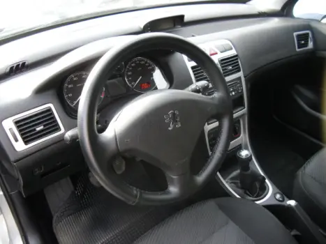 PEUGEOT 307 Hatch 1.6 16V 4P PRESENCE, Foto 3