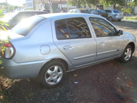 RENAULT Clio Sedan 1.0 16V 4P, Foto 2