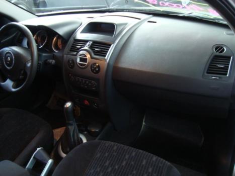 RENAULT Megane Grand Tour 1.6 16V HI-FLEX DYNAMIQUE, Foto 3