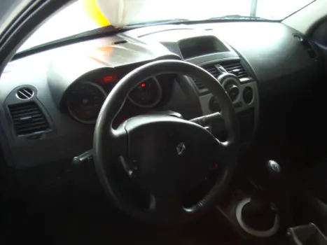 RENAULT Megane Sedan DYNAMIQUE 1.6 16V, Foto 4